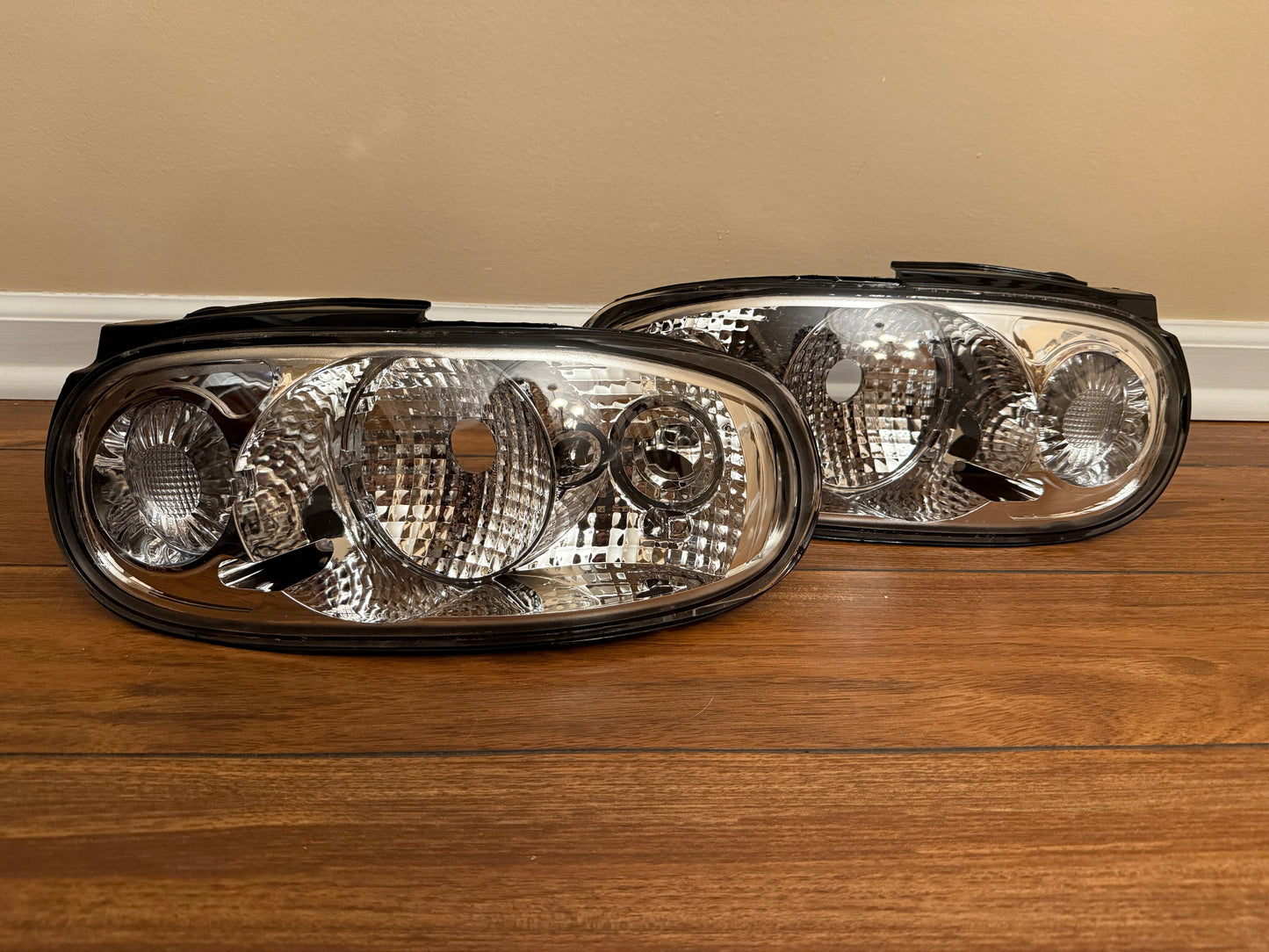 NA Miata Clear Taillights (NOT PERFECT) chip on left side